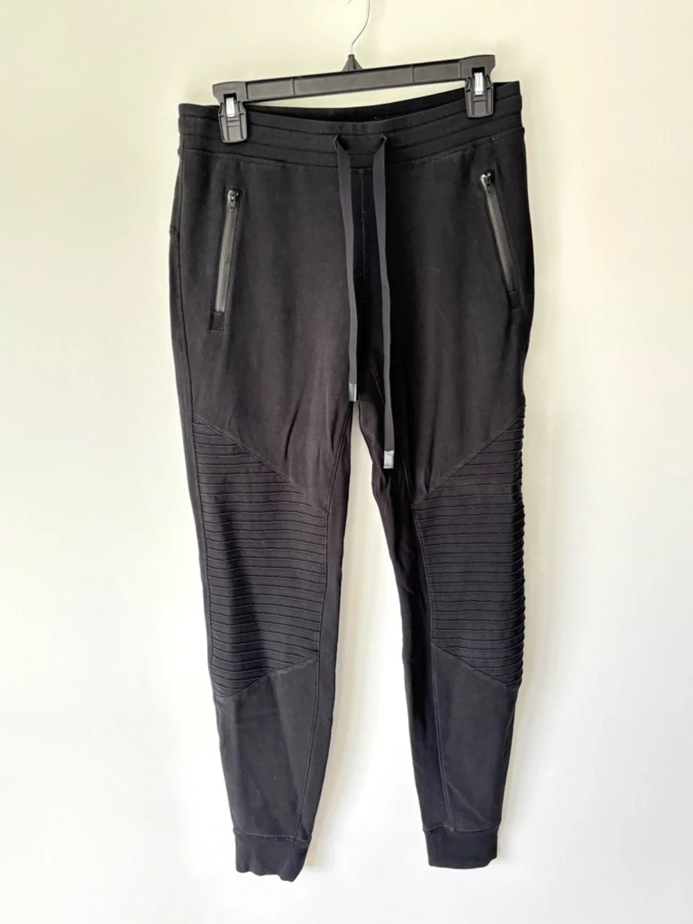 Alo Yoga Black Urban Moto Sweatpants Ribbed Joggers Drawstring Waist Athleisure